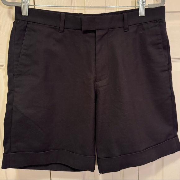 H&M Men's Black Flat Front Shorts - Picture 1 of 4